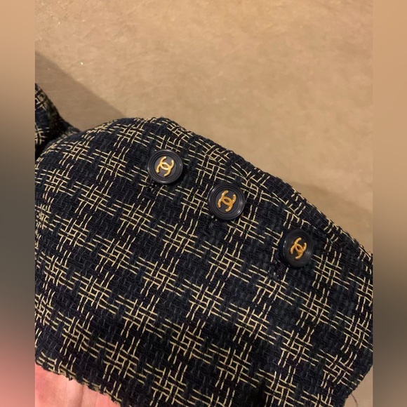 Chanel runway coat - Picture 6 of 10